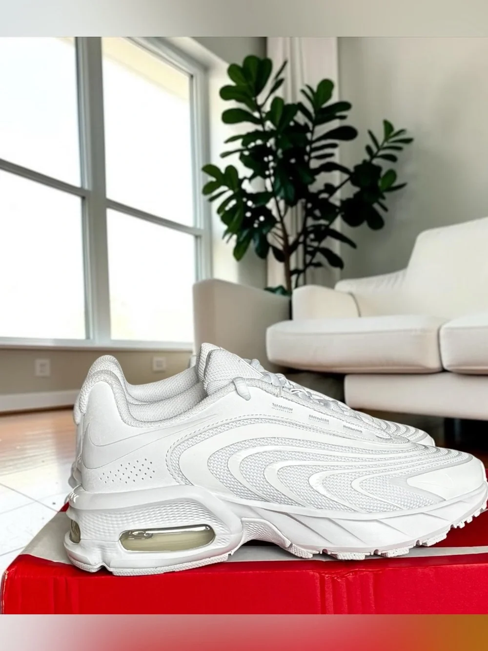 Nike Air Max Fire Women’s Size 7 Brand New